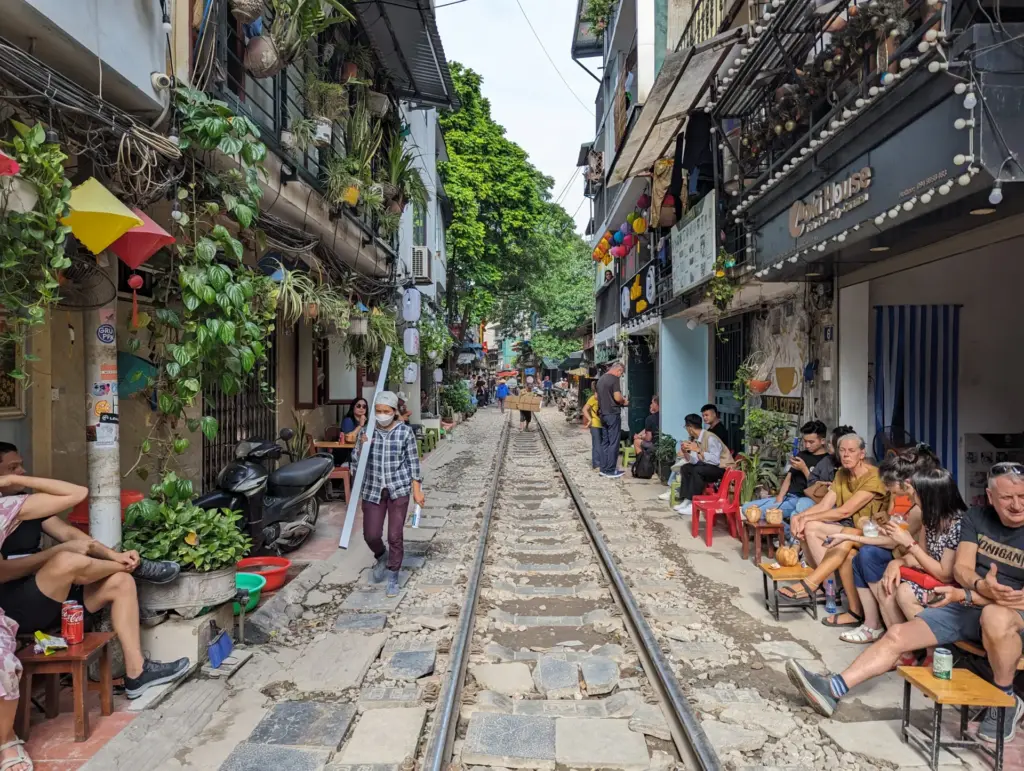 Train Street, Hanoi, 13.10.2023