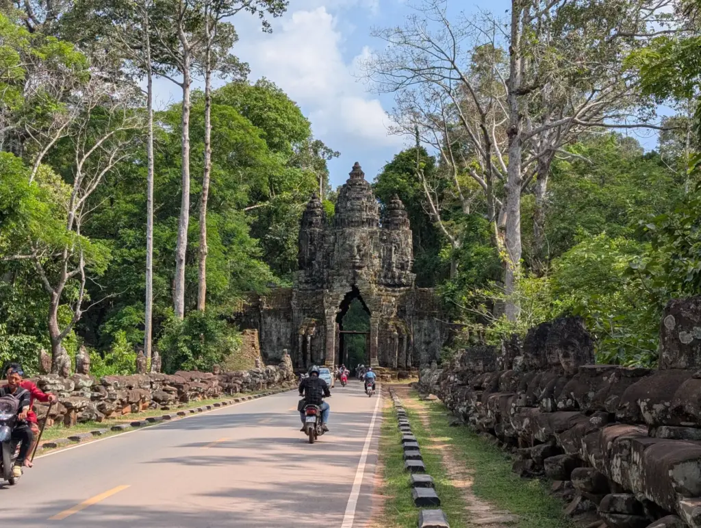 Dei Chnang Gate, 20.04.2025