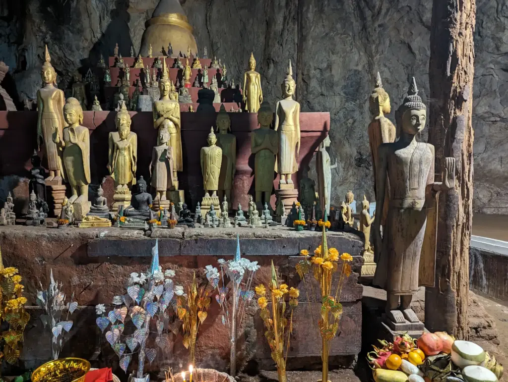 Pak Ouv Caves, Bootstour - Von Pakbeng nach Luang Prabang, 18.12.2023, Laos