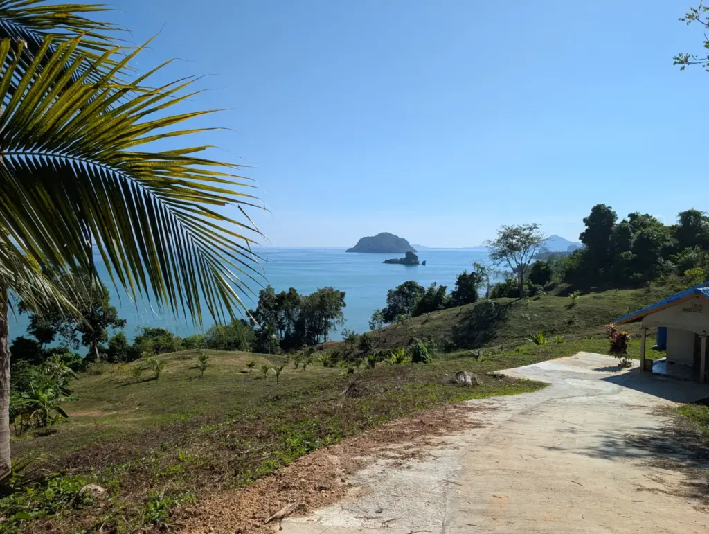 Amphoe Sawi, Chumphon, 23.12.2025, Thailand