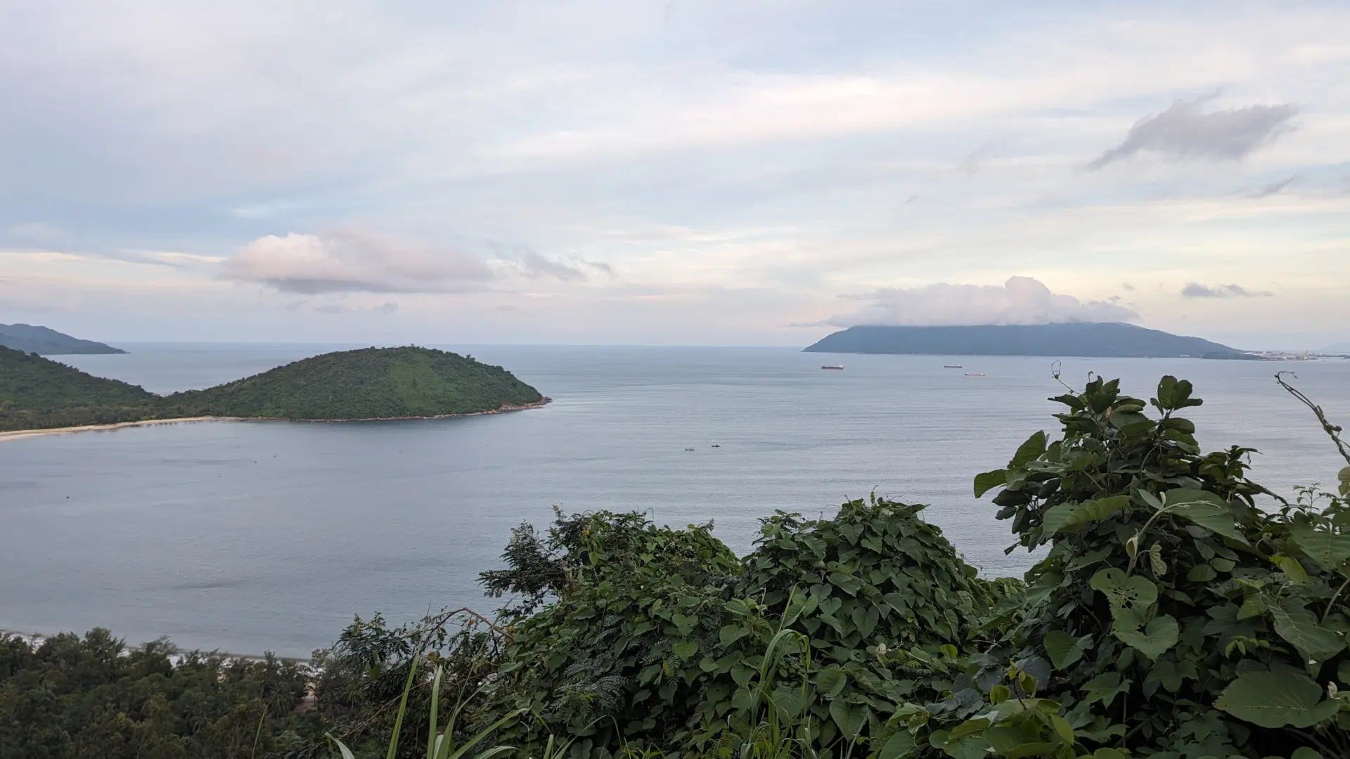 Hải Vân Quan (Wolkenpass), Huế