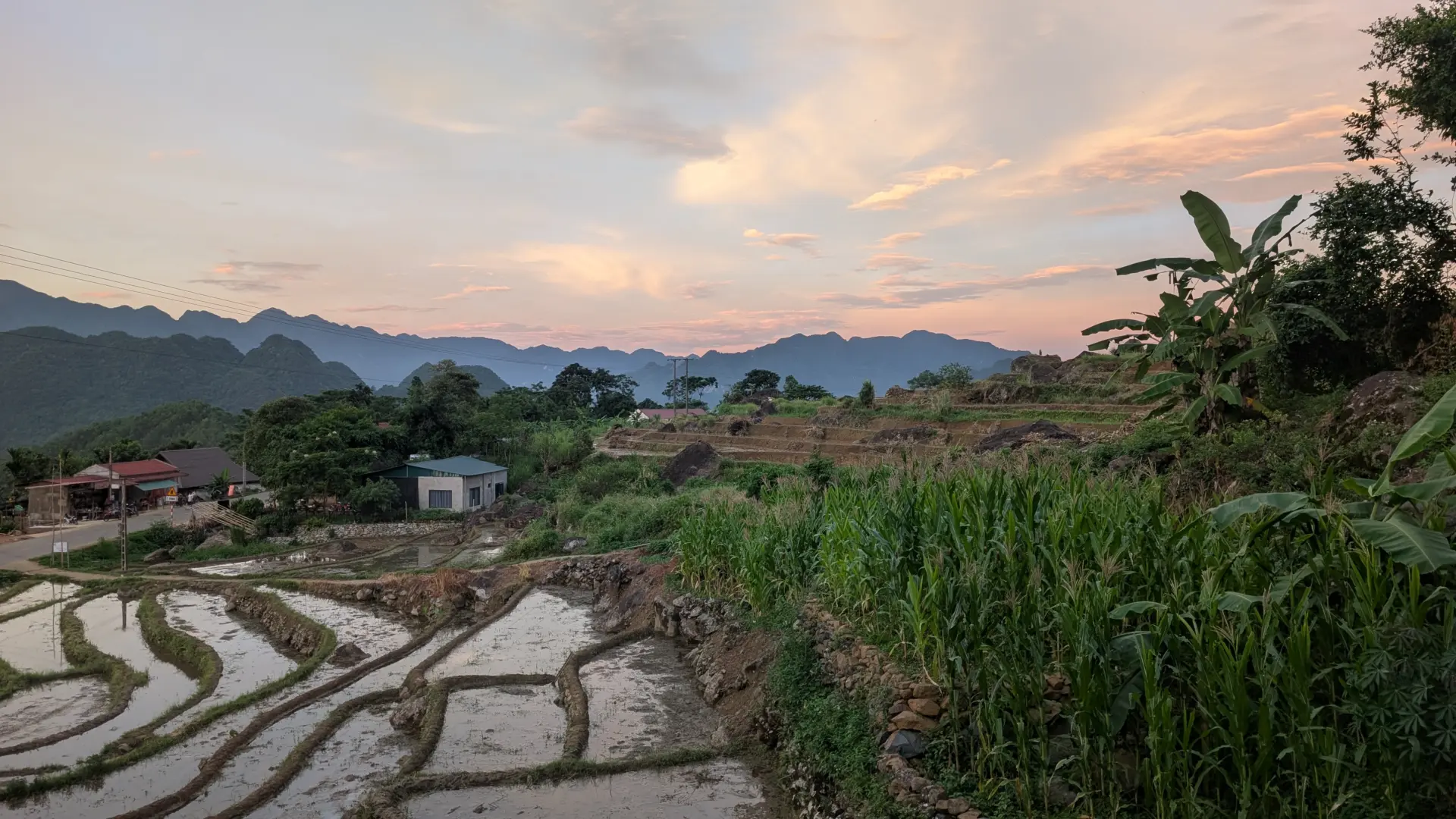 Pu Luong, Vietnam, 18.06.2026