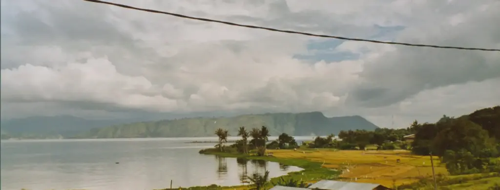 Samosir Island, Lake Toba, Sumatra, 07.12.2003