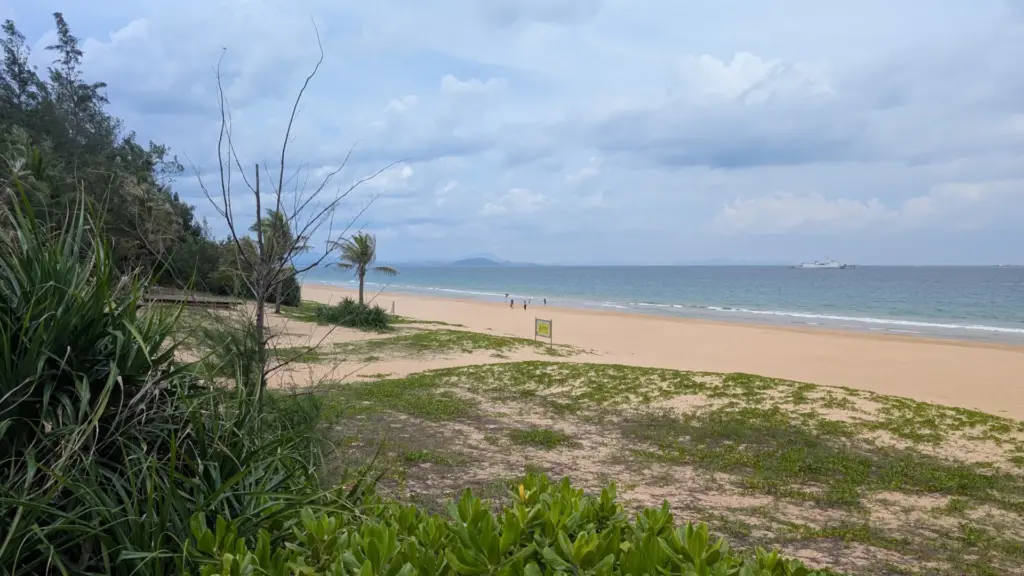 Sanya, Hainan, 10.06.2025