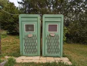 La Pangée Roulottes, Lansac, Frankreich, 29.08.2023